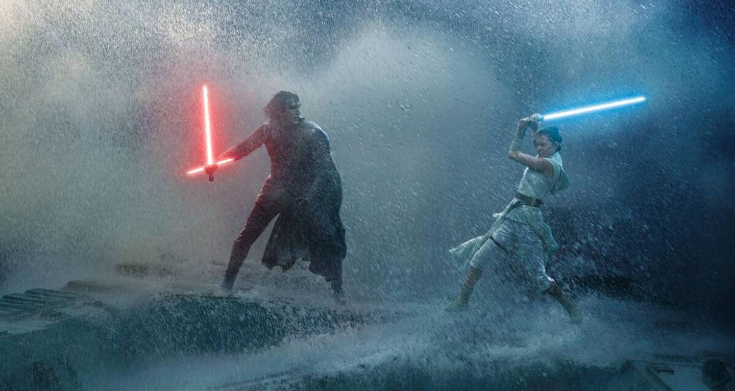 star wars horror dtf magazine Режиссер «Полуночной мессы» и «Призрака дома на холме» хочет снять хоррор по «Звездным войнам»