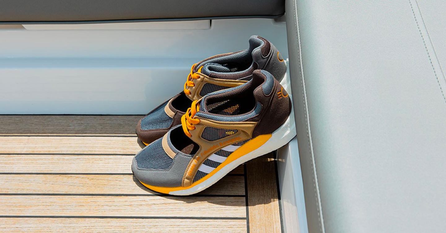 adidas-HUMAN-MADE-dtf-magazine adidas и HUMAN MADE выпустили летние кроссовки. Часть шнуровки заменили отверстием