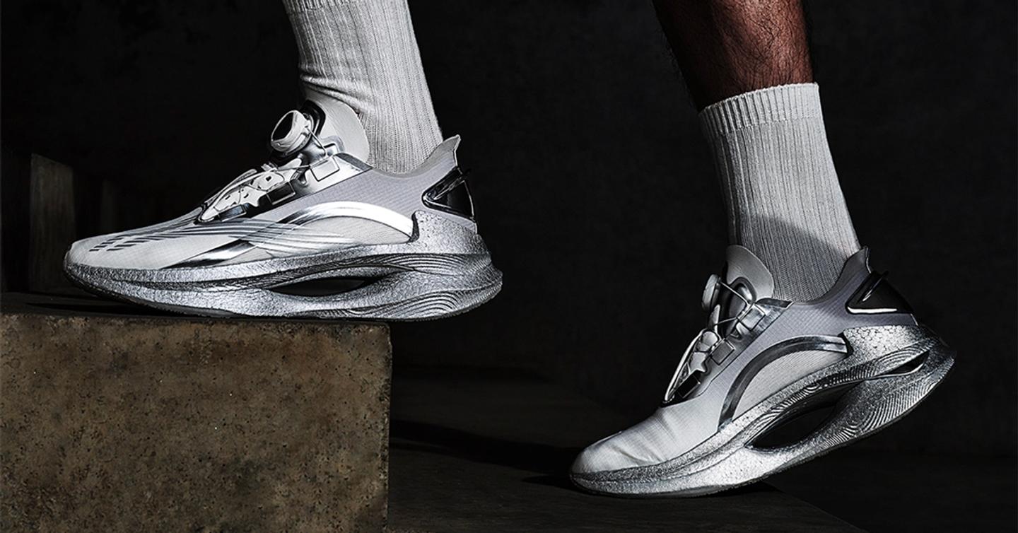 Hajime-Sorayama-dtf-magazine Как выглядит коллаборация Li-Ning и художника Хадзимэ Сораямы