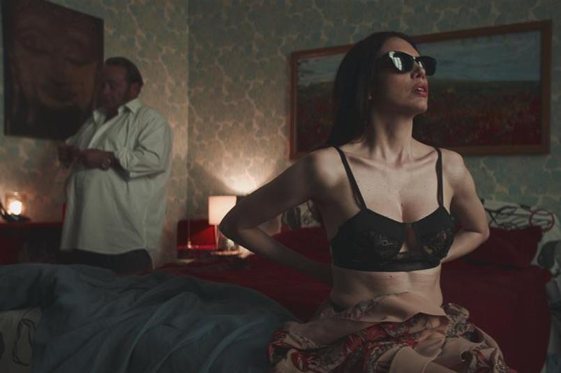dark glasses