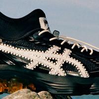 Перший погляд: Дебютна колаборація ASICS та Nanushka