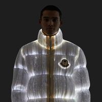 Moncler та Palm Angels створили куртку, що світиться