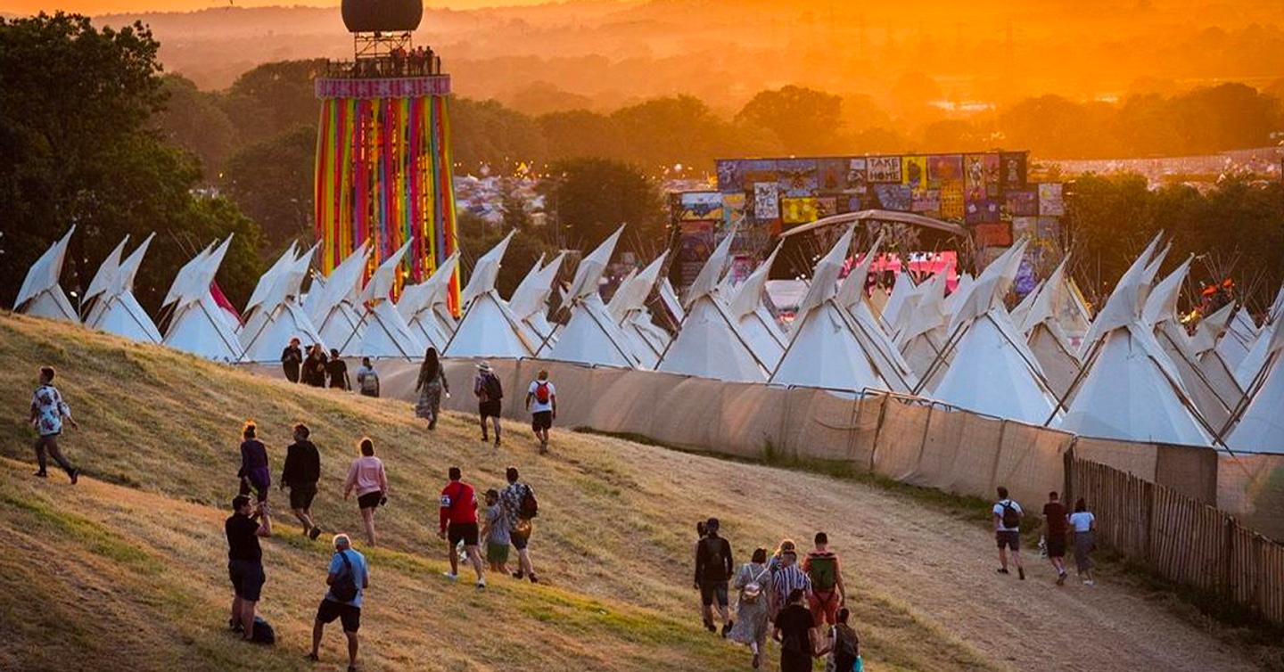 После фестиваля Glastonbury в реке нашли экстази и кокаин. Это угрожает окружающей среде
