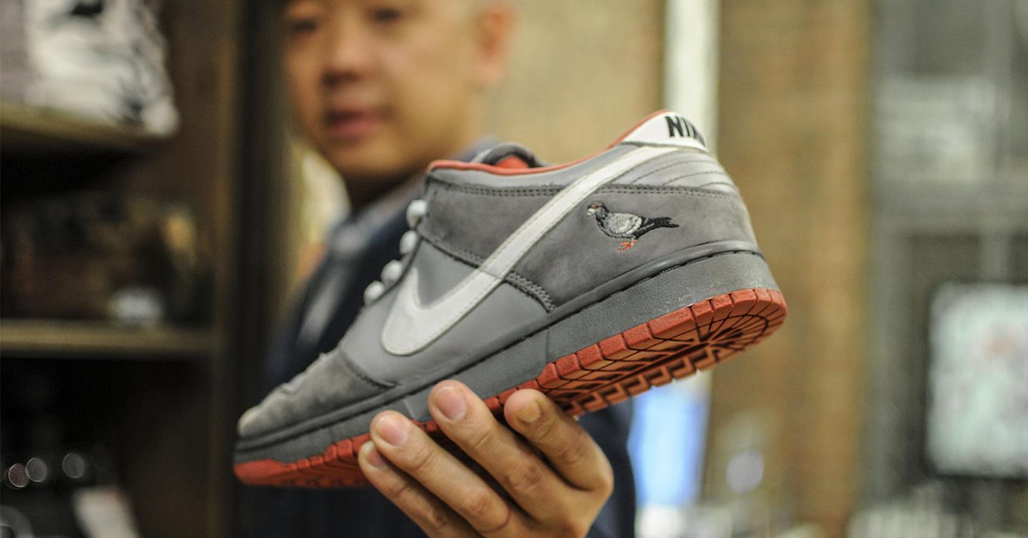 Дизайнер Джефф Стейпл випустить книгу «Not Just Sneakers»