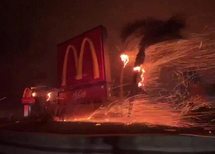 la-wildfires-cover-dtf-magazine Великі пожежі в Лос-Анджелесі