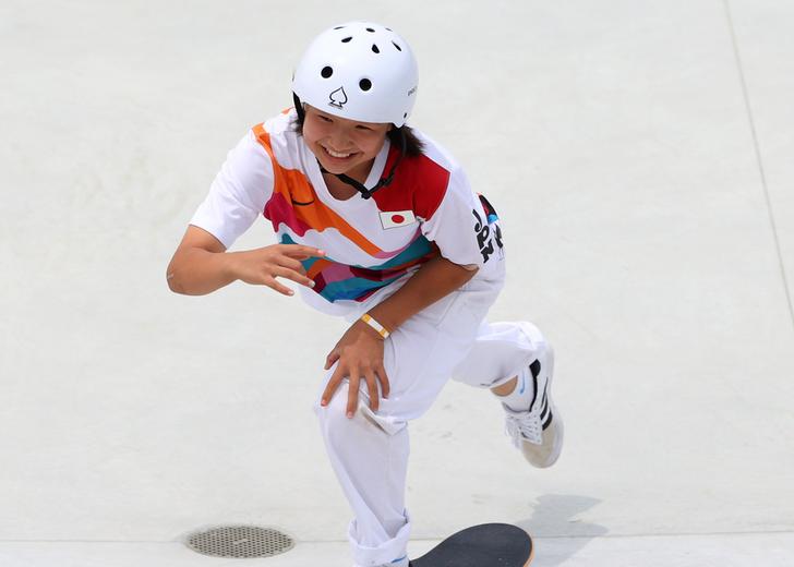 13-летняя японка стала первой олимпийской чемпионкой в скейтбординге